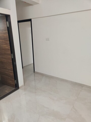Room in 1 BHK Apartment at Rashmi Star City, Naigaon East – for Rent