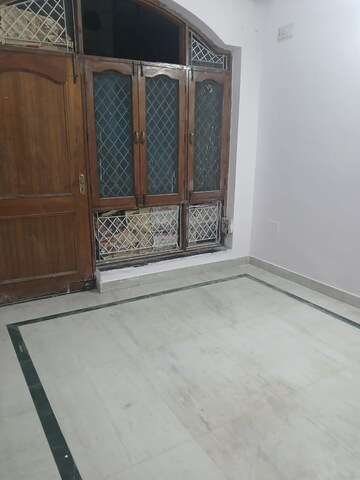 Room in 2 BHK Builder Floor at RWA Apartments Sector 19, Sector 19 – for Rent