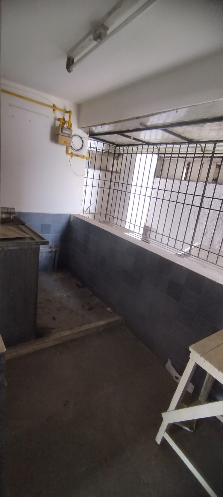 Balcony, ghod dod road 3.5 Bedroom 2500 Sq.Ft. Apartment In Ghod Dod Road Surat 8185826