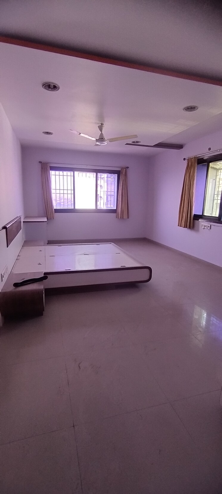 Bedroom, ghod dod road 3.5 Bedroom 2500 Sq.Ft. Apartment In Ghod Dod Road Surat 8185826