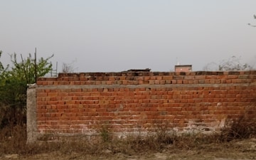 Plot For Sale in Jewar