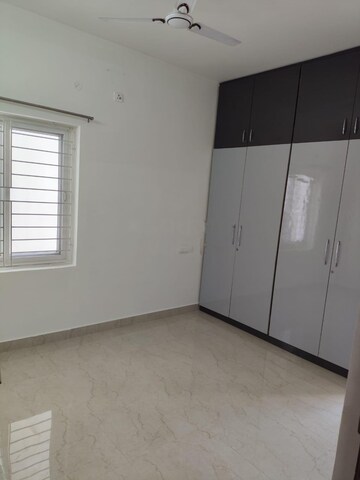 Room in 3 BHK Apartment at Vyom Galaxy, Kukatpally – for Rent