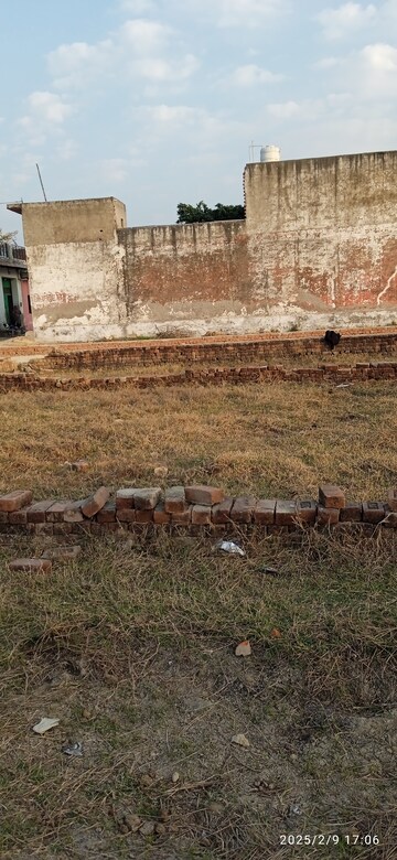  Plot For Sale in Jewar