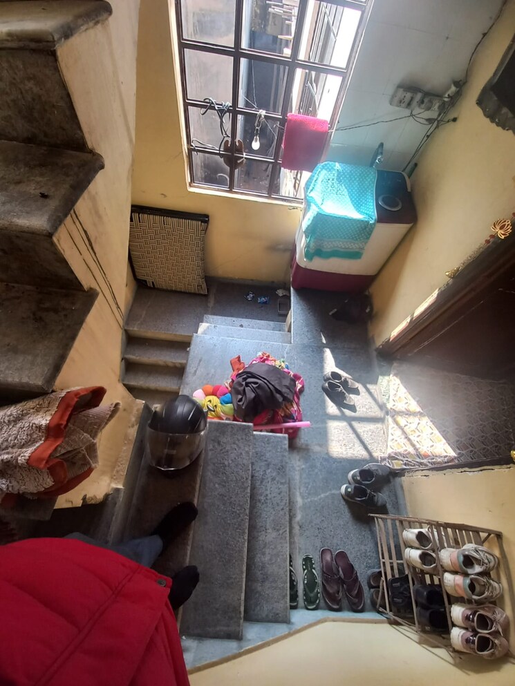 Living Room, bank enclave 3 Bedroom 80 Sq.Yd. Independent House In Bank Enclave Ghaziabad 8185995