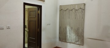 Room in 5 BHK Villa at Aditya Empress Park, Shaikpet – for Sale