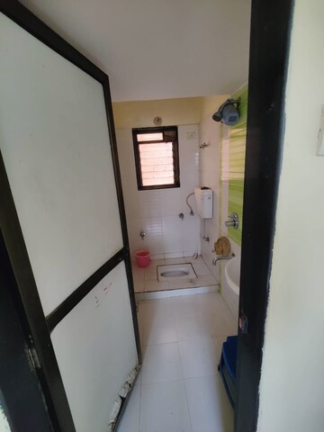 Bathroom in 1.5 BHK Apartment at Green Square, Kasarvadavali – for Rent