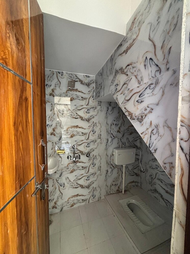 Bathroom, bahmanwala 3 Bedroom 990 Sq.Ft. Independent House In Bahmanwala Dehradun 8186151