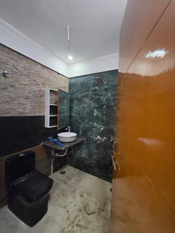 Bathroom in 2 BHK Builder Floor at Sector 35 – for Rent