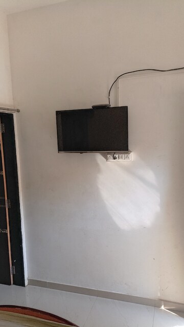 Furnished Amenities in 1 BHK Villa at Satellite – for Rent