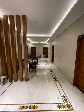 Living Room in 2 BHK Builder Floor at DLF Atria, Dlf Phase ii – for Rent