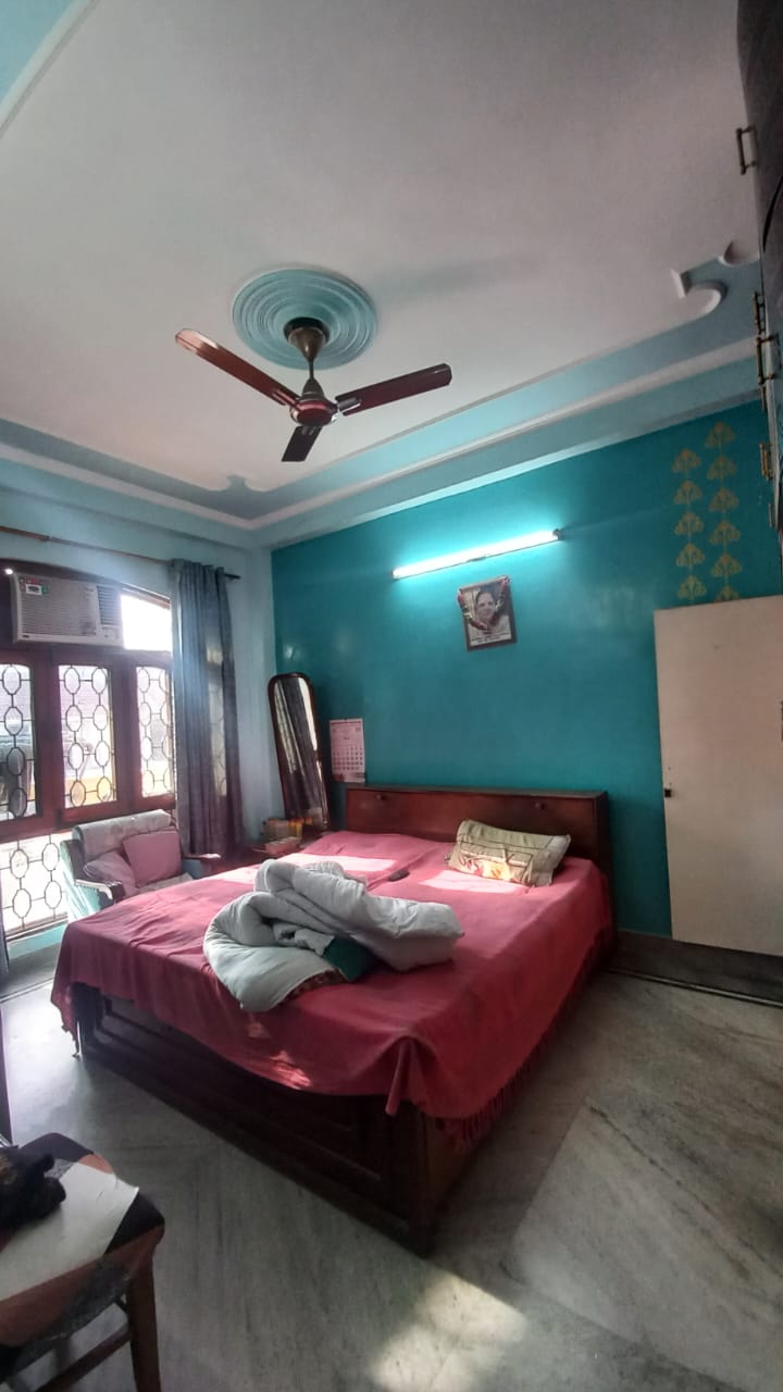4 BHK + Pooja Room 120 Sq.Yd. Independent House in Mahendra Enclave