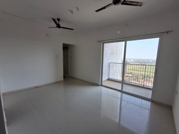 Room in 2 BHK Apartment at Godrej Boulevard, Manjari – for Rent