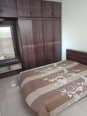 Furnished Amenities in 1 BHK Apartment at Oshiwara Basera CHS, Andheri West – for Rent