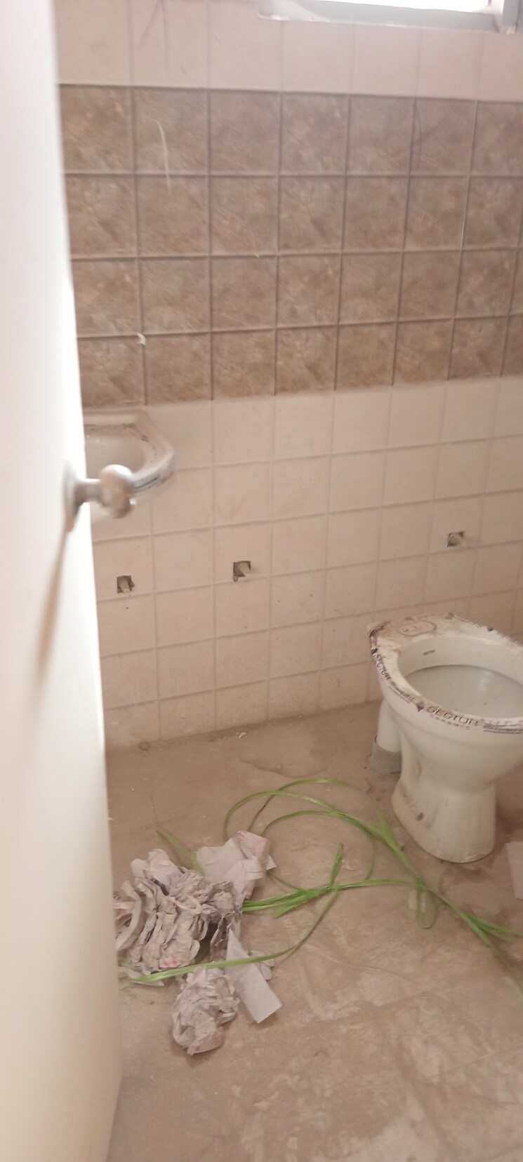 Bathroom, mrg-the-balcony 2 Bedroom 645 Sq.Ft. Apartment In Sector 93 Gurgaon 8186363