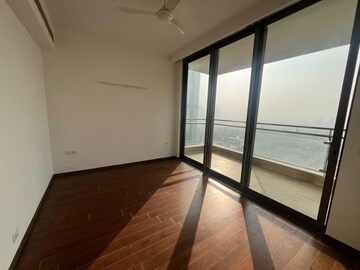 Room in 4 BHK Apartment at M3M Golf Estate, Sector 65 – for Rent