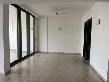 Room in 4 BHK Apartment at M3M Golf Estate, Sector 65 – for Rent