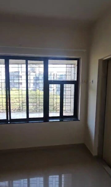 Room in 3 BHK Apartment at Serenity Tower, Andheri West – for Rent