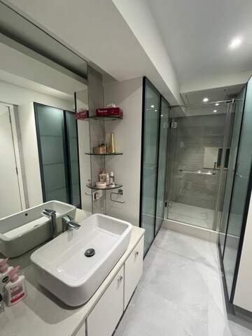 Bathroom in 4 BHK Apartment at Worli Sea Face – for Rent