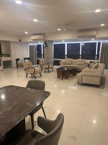 Living Room in 4 BHK Apartment at Worli Sea Face – for Rent