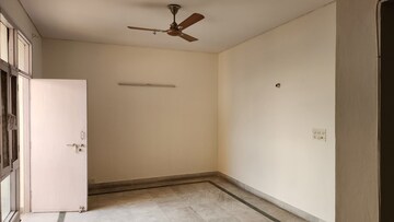 Room in 3 BHK Apartment at Prerna Apartment, Sector 56 – for Rent