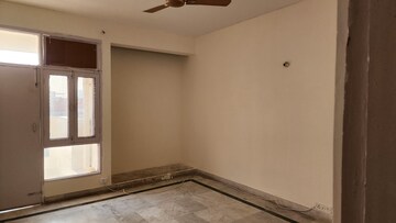 Room in 3 BHK Apartment at Prerna Apartment, Sector 56 – for Rent