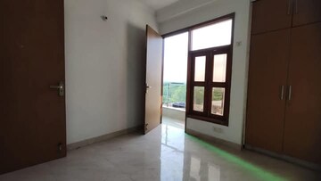 Room in 1 BHK Apartment at Saket – for Rent