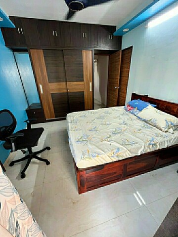 Bedroom in 2 BHK Apartment at Prayag Heights, Dindoshi – for Rent