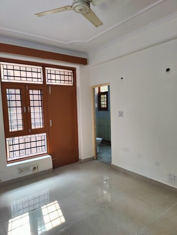 Room in 3 BHK Independent House at RWA Apartments Sector 108, Sector 108 – for Rent
