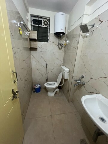 Bathroom in 2 BHK Apartment at Halasuru – for Rent