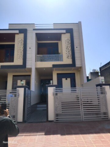 3 BHK Builder Floor For Rent in DLF Vibhuti Khand, Gomti Nagar