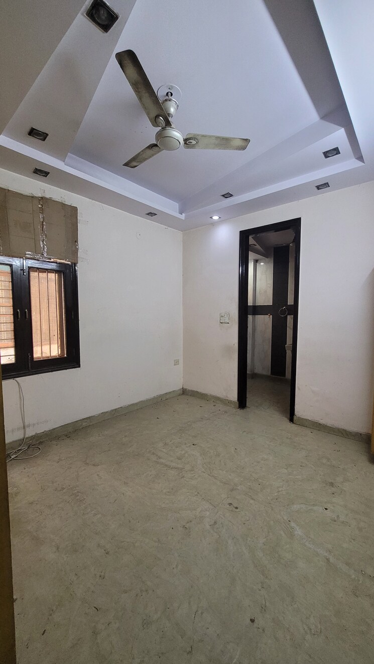Bedroom, yojna vihar 3 Bedroom 1125 Sq.Ft. Builder Floor In Yojna Vihar Delhi 8186563