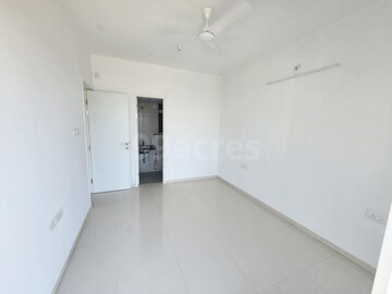 Room in 2 BHK Apartment at Godrej Boulevard, Manjari – for Sale