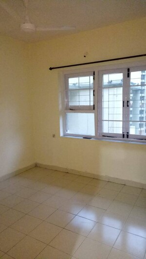 Room in 1 BHK Apartment at Evening Glory, Chandivali – for Sale