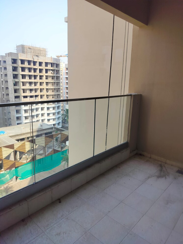 Balcony, kalpataru-radiance 3 Bedroom 1687 Sq.Ft. Apartment In Goregaon West Mumbai 8186564