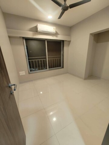 Room in 2 BHK Apartment at Riddhi Garden, Malad East – for Rent