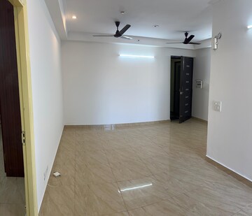 Room in 3 BHK Apartment at Paras Seasons, Sector 168 – for Sale