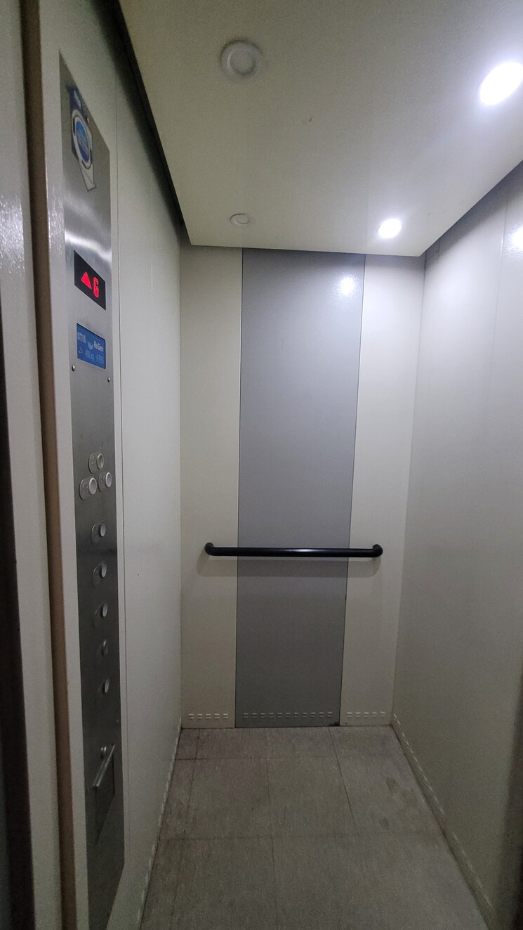 undefined, dilshad colony 3.5 Bedroom 1800 Sq.Ft. Builder Floor In Dilshad Colony Delhi 8186729