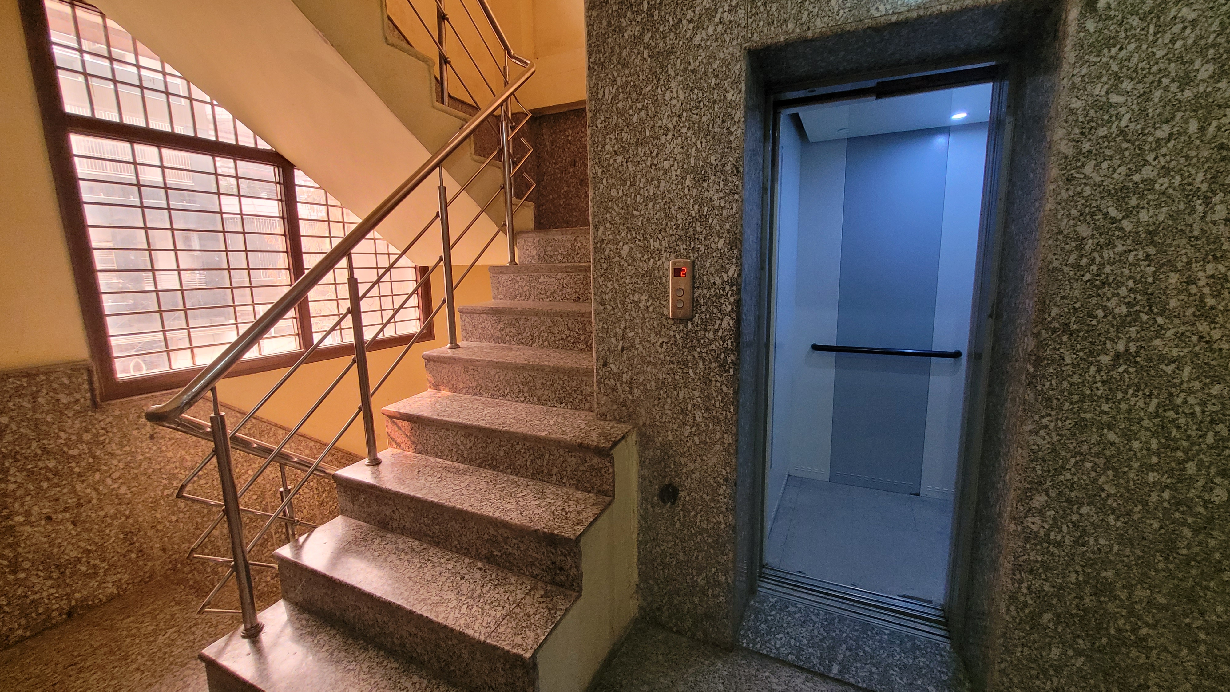 3.5 BHK + Study Room Builder Floor For Sale in Independent Floor