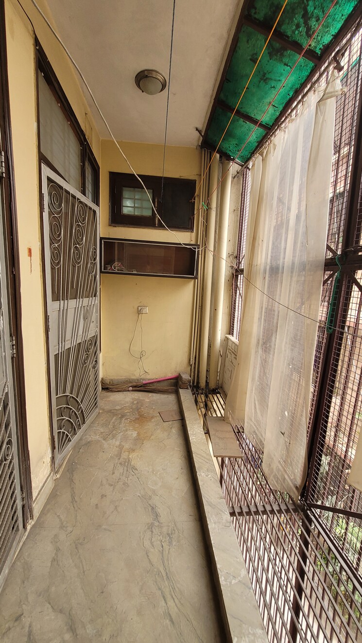 Exterior View, dilshad colony 3.5 Bedroom 1800 Sq.Ft. Builder Floor In Dilshad Colony Delhi 8186729