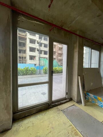 Room in  Showroom at Rajesh Raj Infinia, Malad West – for Sale