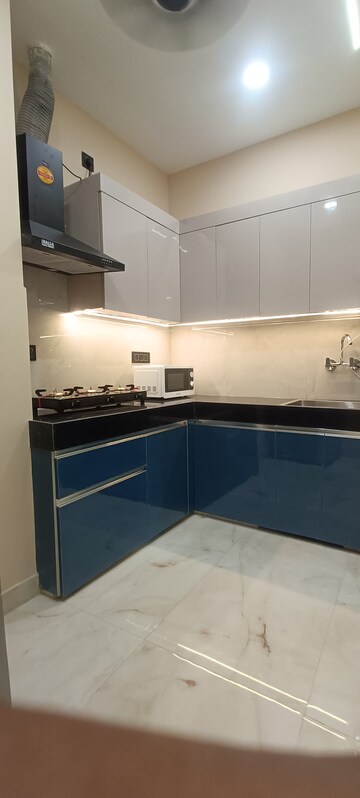 Kitchen in 1 BHK Builder Floor at Sector 43 – for Rent