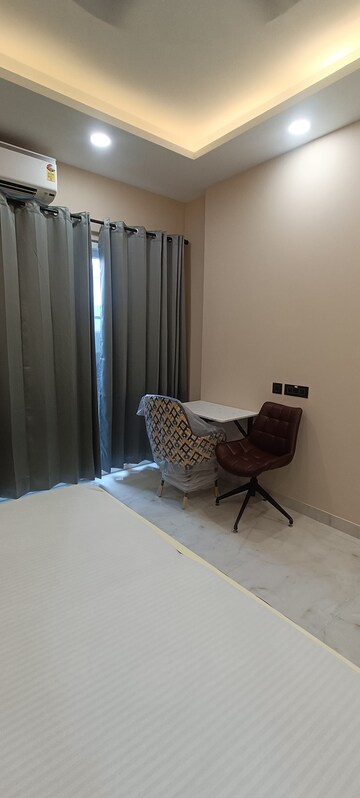 Living Room in 1 BHK Builder Floor at Sector 43 – for Rent