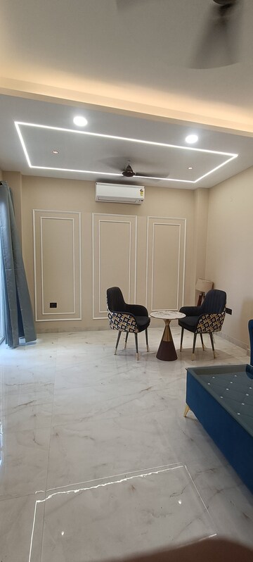 Living Room in 1 BHK Builder Floor at Sector 43 – for Rent
