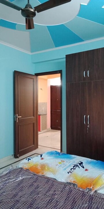 Room in 2 BHK Builder Floor at DLF City Phase III, Sector 24 – for Rent