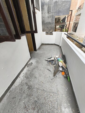 Balcony in 2 BHK Builder Floor at Sector 55 – for Rent