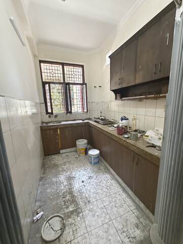 Kitchen in 2 BHK Builder Floor at Sector 55 – for Rent