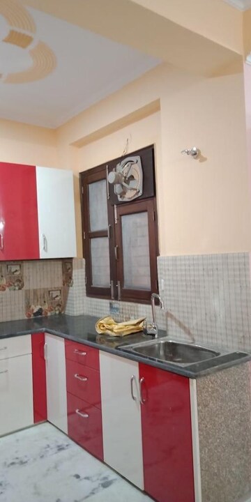 Kitchen in 2 BHK Builder Floor at DLF City Phase III, Sector 24 – for Rent