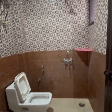 Bathroom in 1 RK Builder Floor at Sector 24 – for Rent