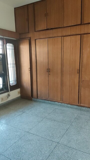 Bedroom in 3.5 BHK Builder Floor at Sector 4 – for Rent