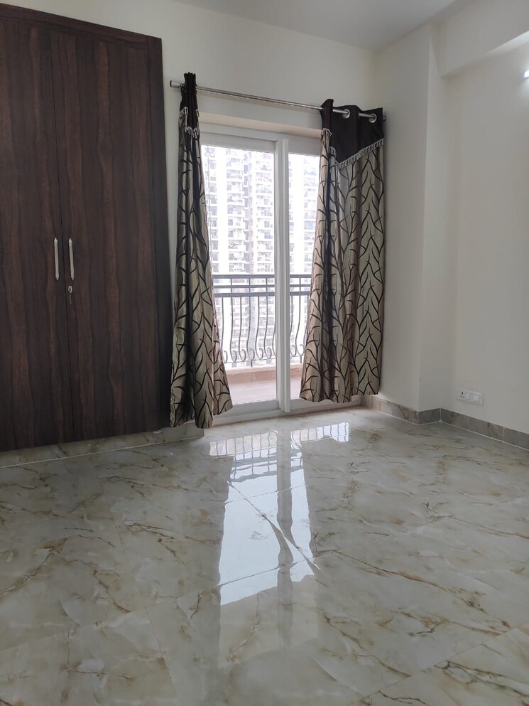 Room, aig-park-avenue 3 Bedroom 1402 Sq.Ft. Apartment In Sector 4, Greater Noida Greater Noida 8186924